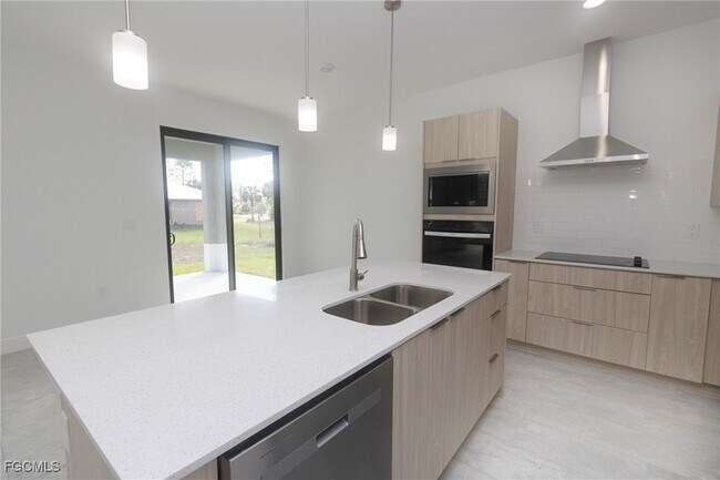 Building Photo - 2906 16th St SW