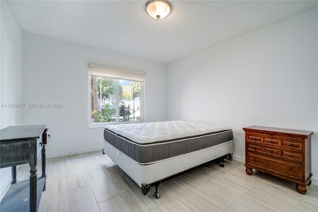 Building Photo - 13924 SW 90th Terrace