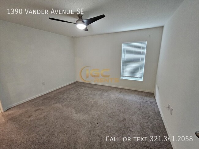 Building Photo - 1390 Vander Ave SE