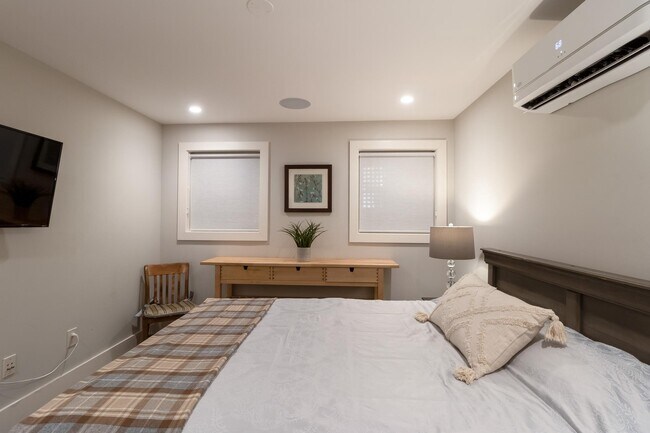 Building Photo - 4514 15th St NW