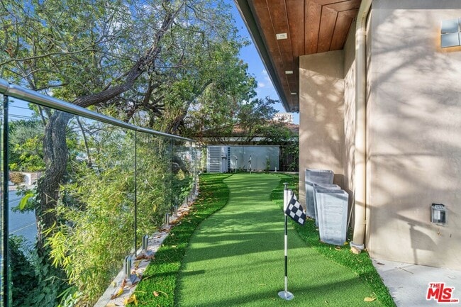 Building Photo - 2301 Donella Cir