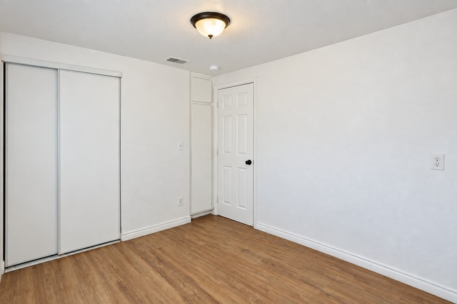 Building Photo - 1166 Minerva Ct