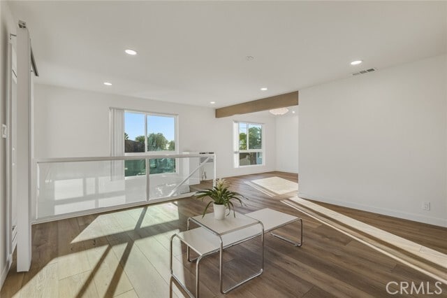 Building Photo - 372 Locust St