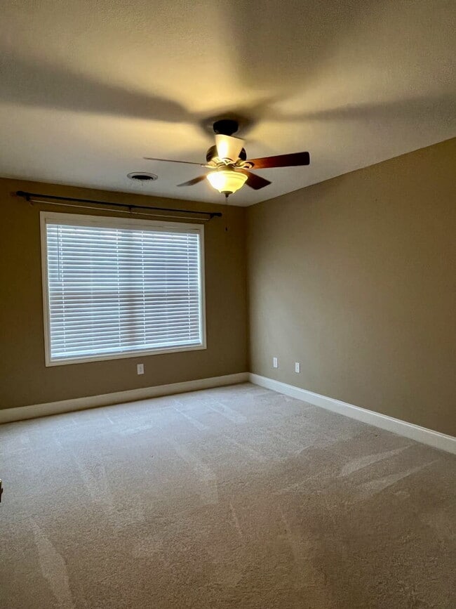 Building Photo - 4BR Home in Summer Rose with Two Primary Suites | 3,271 Sq Ft | Flexible Layout