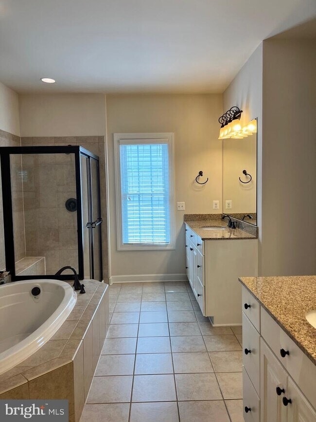 Building Photo - 44377 Stone Roses Cir