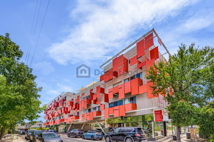 Building Photo - 1200 E 11th St