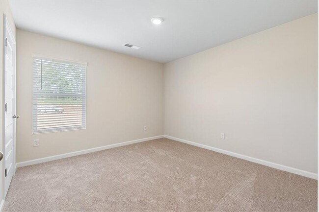 Building Photo - 1508 Brangus Dr