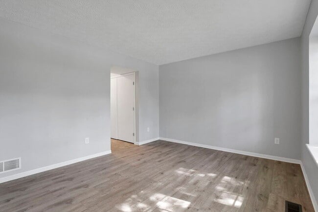 Building Photo - 3112 Fabyan Dr