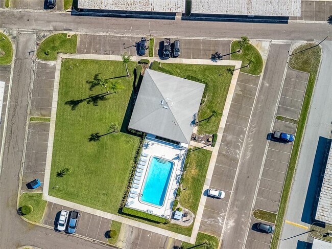 Building Photo - 120 Caryl Way