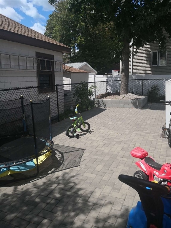 Building Photo - 139 Brook St