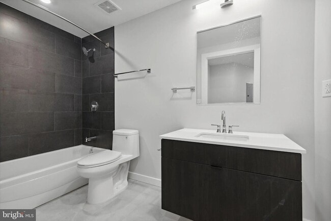 Building Photo - 3449 Scotts Ln