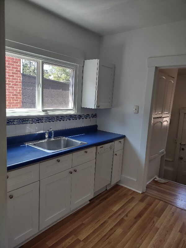 Building Photo - 3853 Julian St