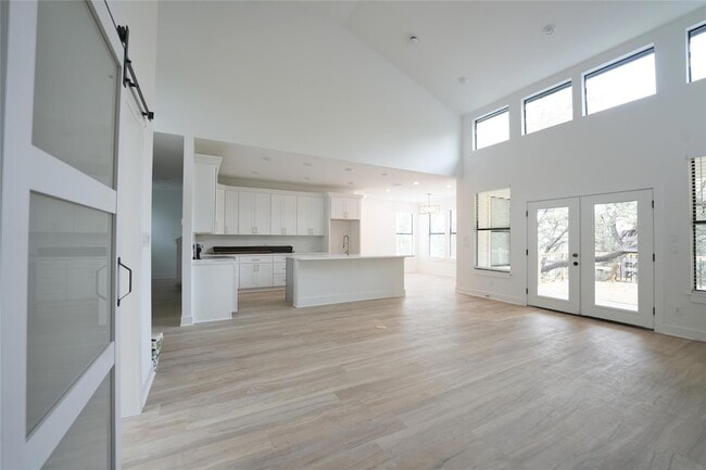 Building Photo - 48 Acacia Dr