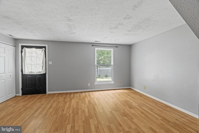 Building Photo - 2502 Greenwood Dr