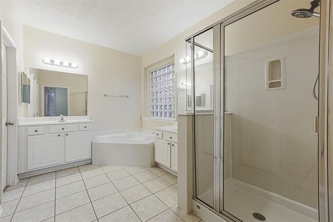 Building Photo - 24503 Jocelyn Park Ct