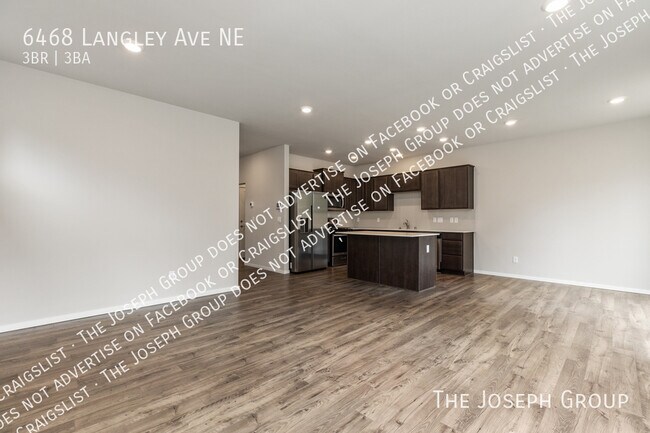 Building Photo - 6468 Langley Ave NE