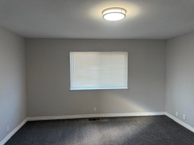 Building Photo - 1177 Bud Pl