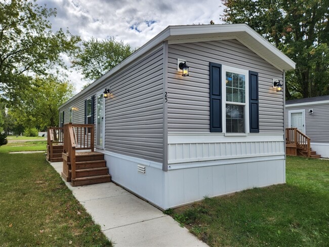 Building Photo - 25 E Arizona