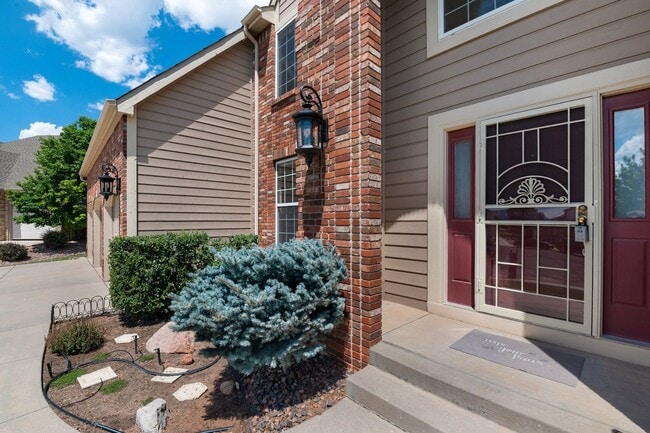 Building Photo - 2420 Regal View Ct