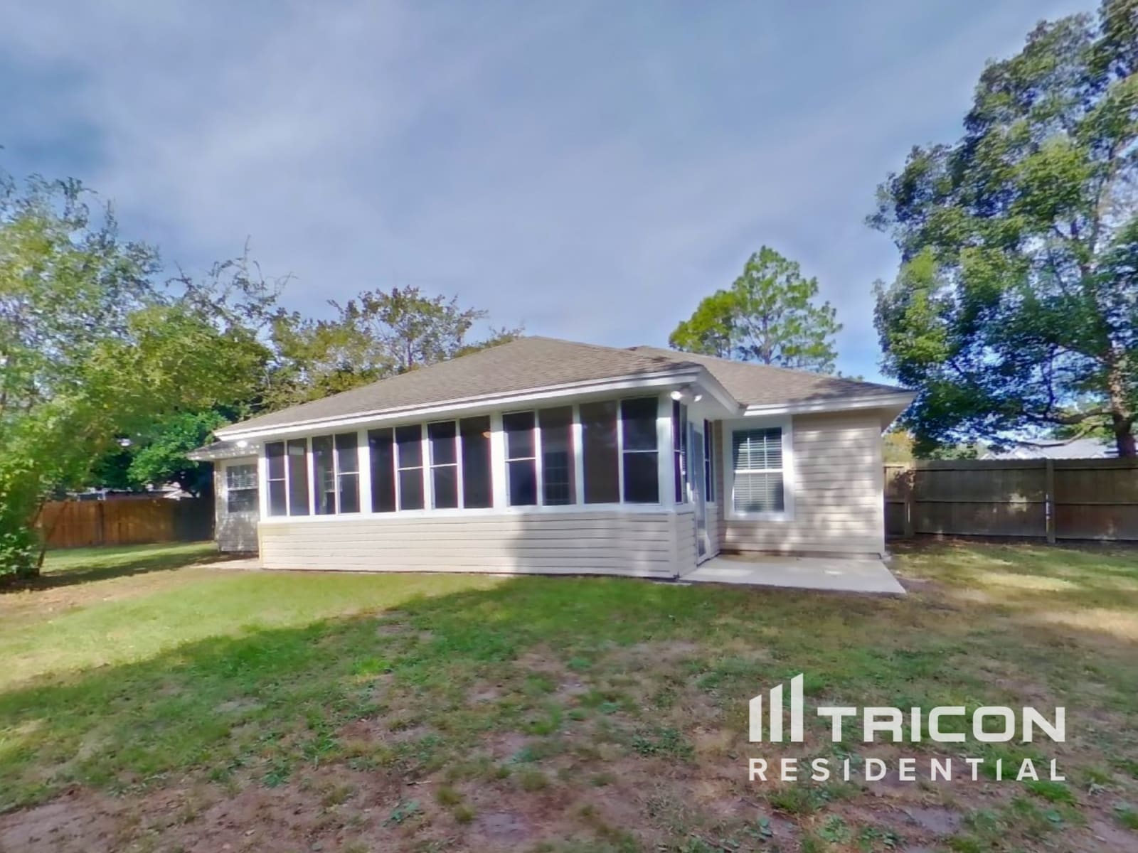 Building Photo - 84092 St James Ct