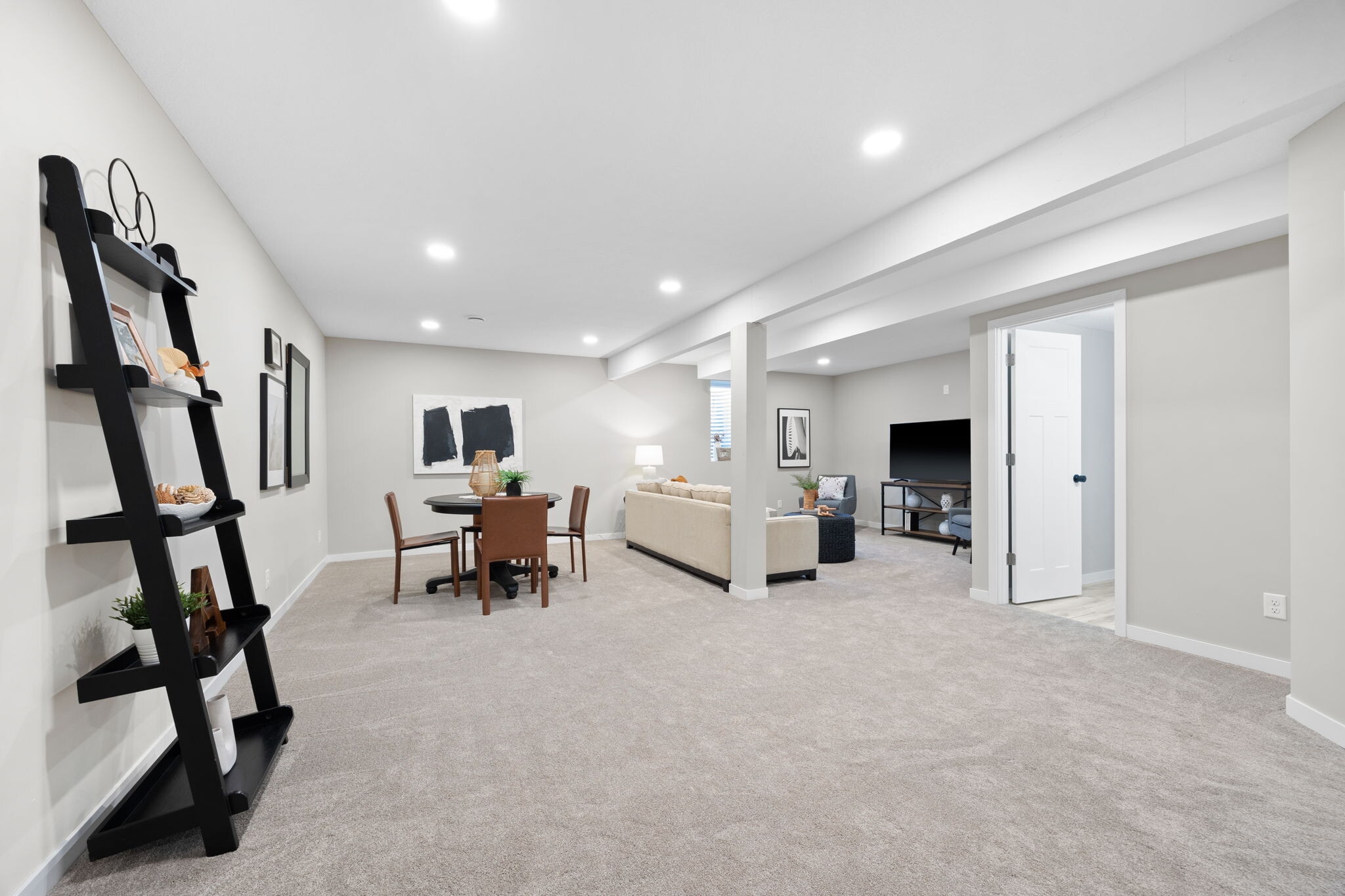 Building Photo - 1270 Lake Susan Hills Dr