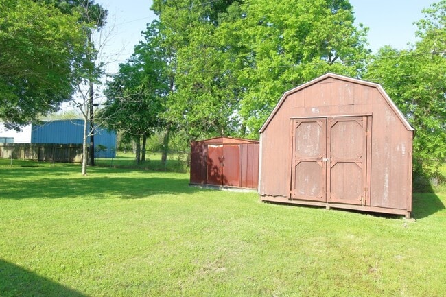 Building Photo - 508 Julie Ln