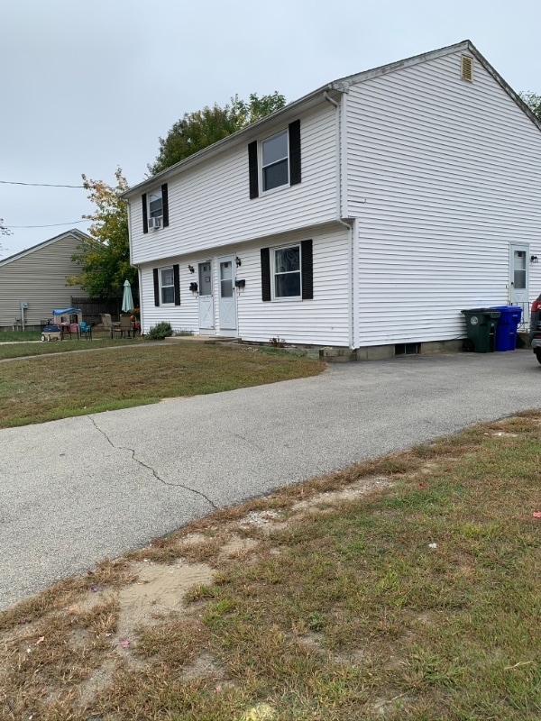 Building Photo - 56 Hall St