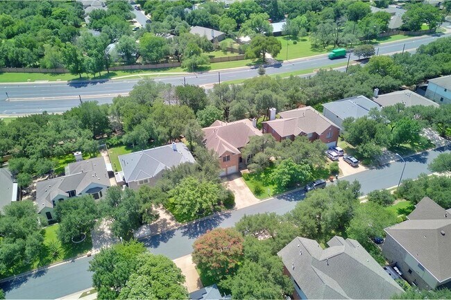 Building Photo - 7021 Gentle Oak Dr