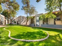 Building Photo - 164 N 74th St