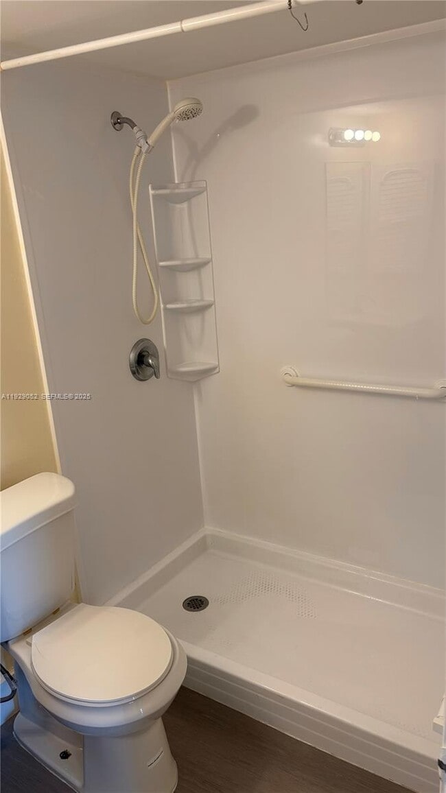 Building Photo - 200 SW 132nd Way