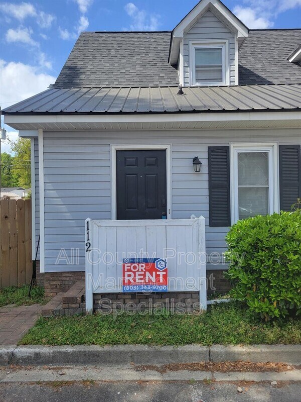 Building Photo - 112 Elizabeth Darby Lane