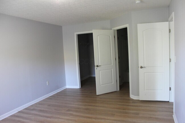 Building Photo - 7774 Essex Gate Dr