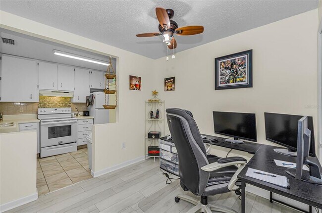 Building Photo - 2700 Bayshore Blvd