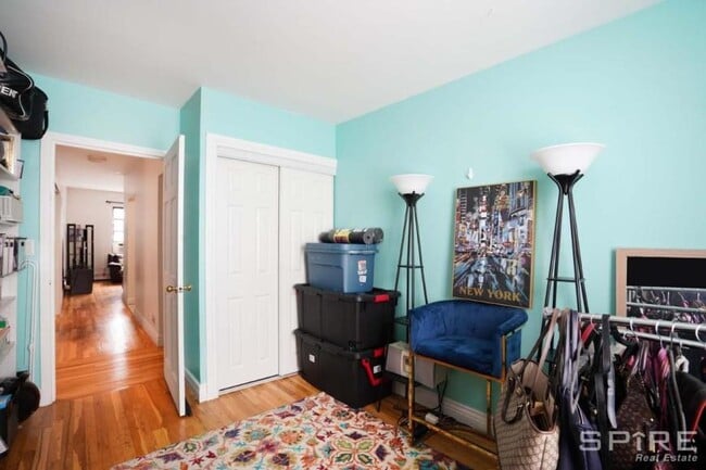 Building Photo - 3 bedroom in Brooklyn NY 11226
