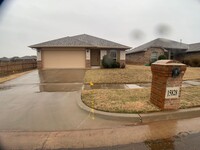 Building Photo - West Edmond - Sonador Addition (3 Bed 2 Bath)