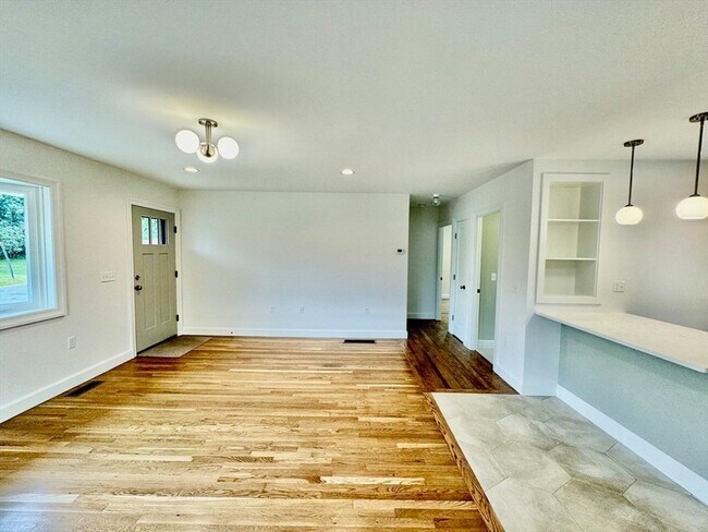 Building Photo - 40 Judy Ln