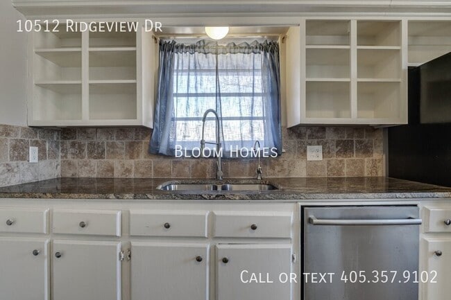 Building Photo - 10512 Ridgeview Dr