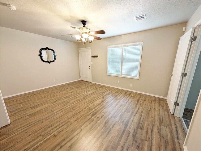 Building Photo - 217 E Douglas Dr