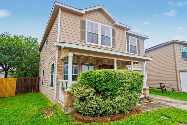 Building Photo - Beautifully Updated Home with Game Room in Villas of Westcreek - Realtor Commission: $500