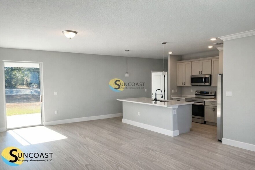 Building Photo - 16837 SW 47th Court Rd