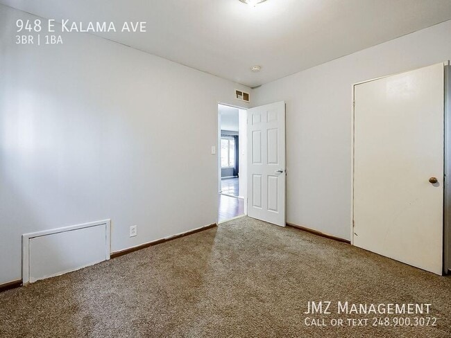 Building Photo - 948 Kalama Ave