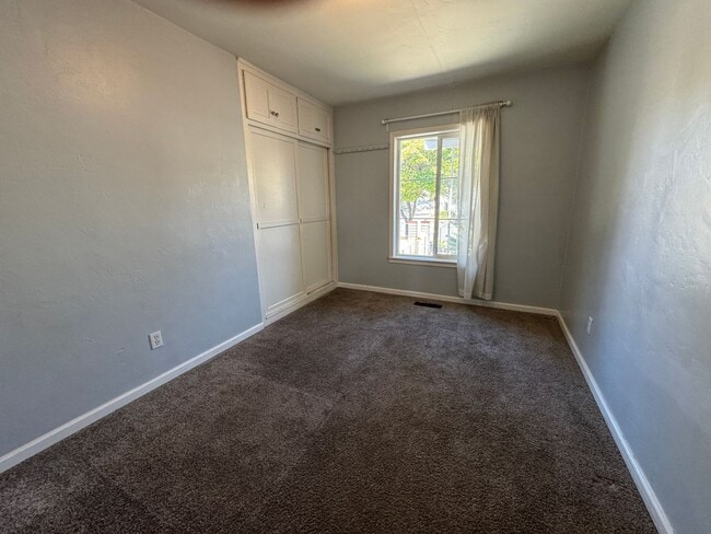 Building Photo - Charming 3-Bedroom Home with a spacious yard and modern amenities in Chula Vista