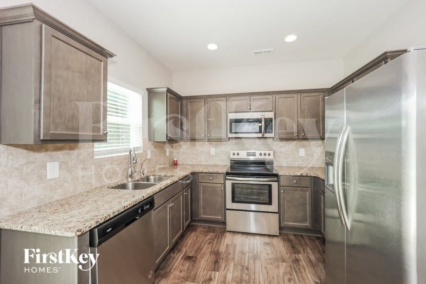 Building Photo - 59 Hill Top Circle