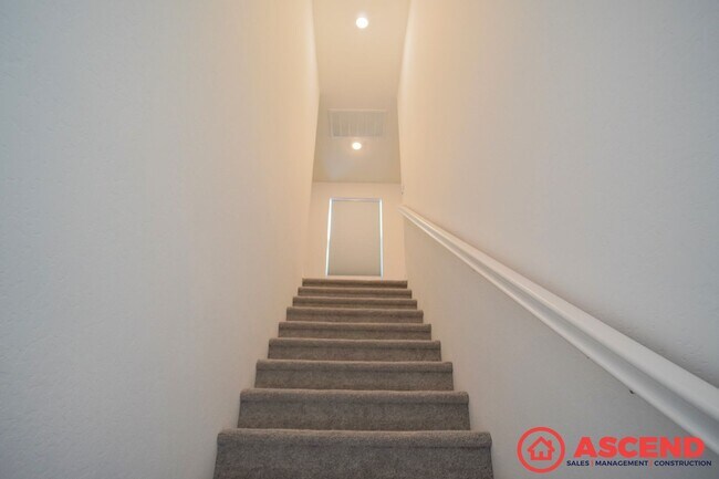 Building Photo - Stunning Home In Gossamer Grove!
