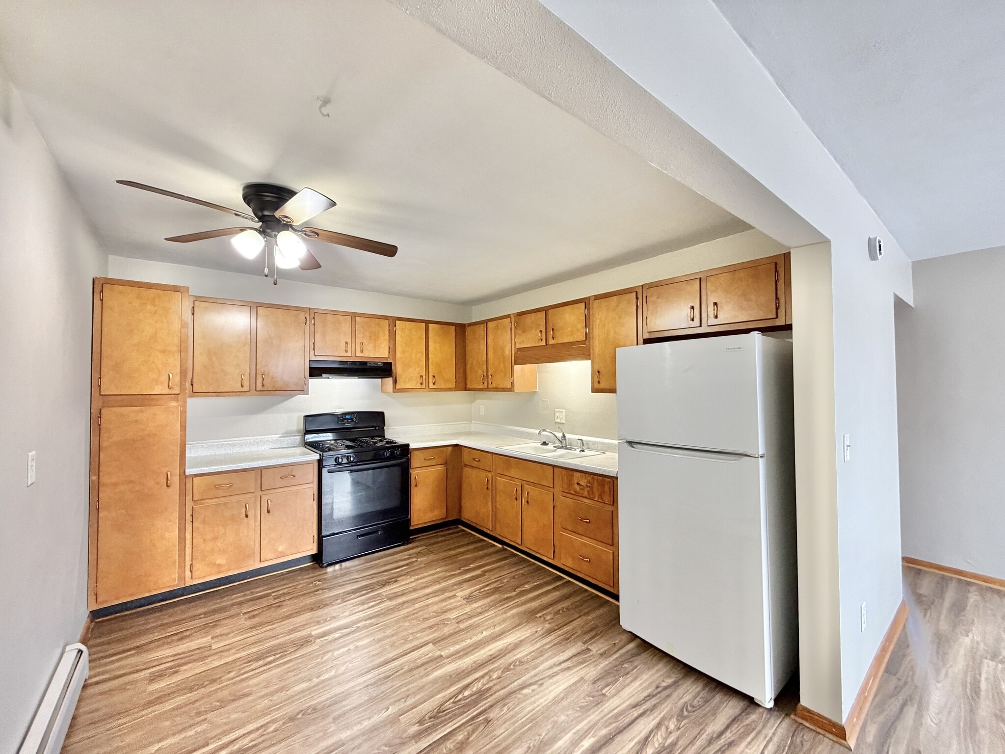 Building Photo - 236 Walworth St