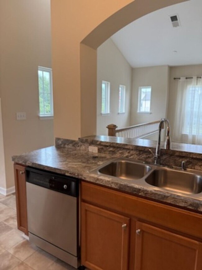 Building Photo - Wow! Incredible Luxury Townhome in William...