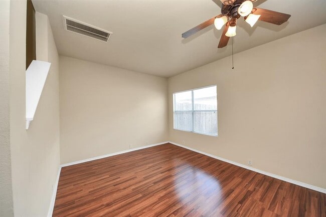 Building Photo - 23859 Pebworth Pl