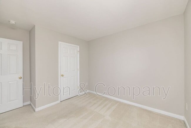 Building Photo - 907 Dominion Townes Ct