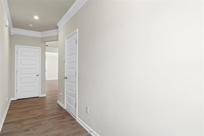 Building Photo - 10 Felton St