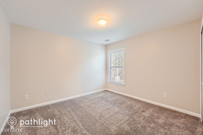 Building Photo - 4 br, 2.5 bath House - 188 Longwood Crossi...